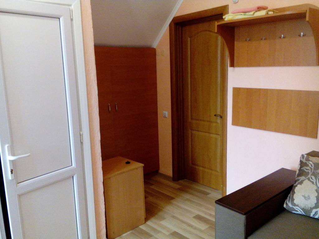 Hostel On Flotska Івано-Франківськ Екстер'єр фото